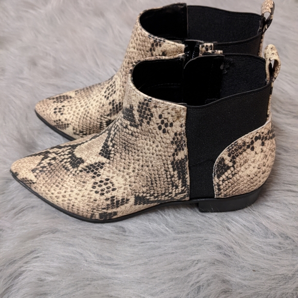 Ladies animal print booties - Picture 1 of 8